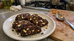 Fistringo: Italy’s Fig-and-Walnut Holiday Sweet You Can Slice Like a Bar